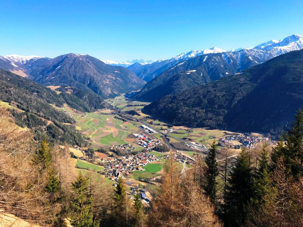 Historic Guesthouse Bircher B&B Apartments Near Sterzing Campo di Trens Exterior photo